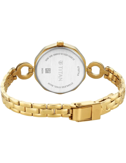TITAN Women's Crystal Detailed Watch with Bracelet | Lifestyle Stores |  Rohini, Sector 10 | New Delhi