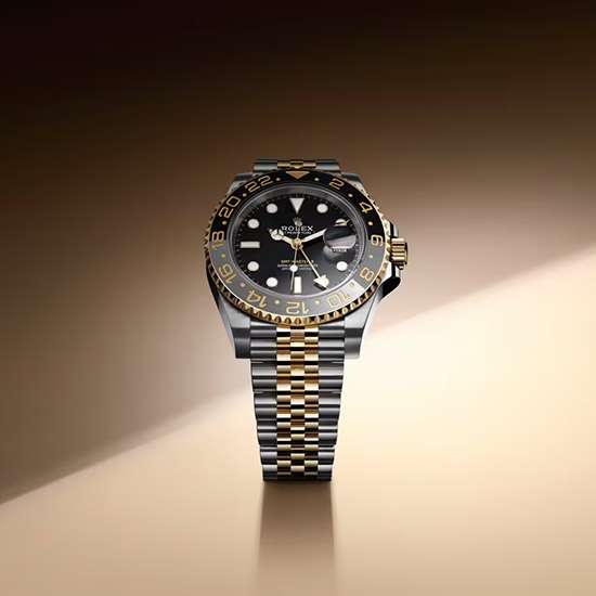  The Rolex GMT-Master II ref.126713GRNR-0001 boasts an irresistible two-toned elegance and unparalleled versatility.  The 40mm-wide case is fashioned from Oystersteel, fitted with an 18K yellow gold bezel with a black Cerachrom insert  dressed with yellow gold-toned 24-hour graduations.