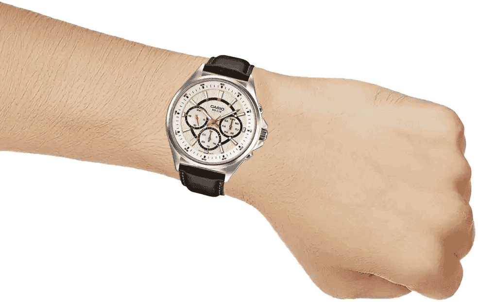 Buy Casio A962 MTP E303L 7AVDF Enticer Men Watch in India I Swiss T