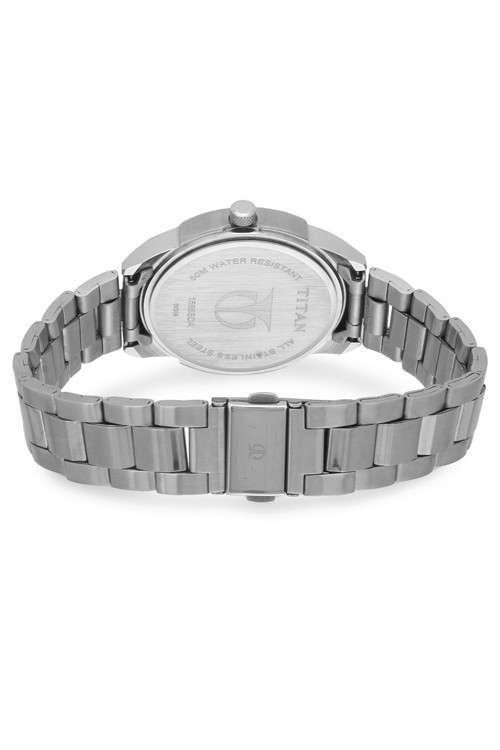 Buy Titan 1585SM02 Watch in India I Swiss Time House