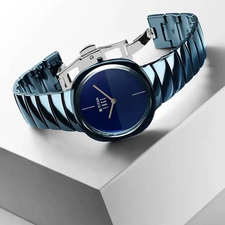 Buy Titan 1841QC04 Watch in India I Swiss Time House