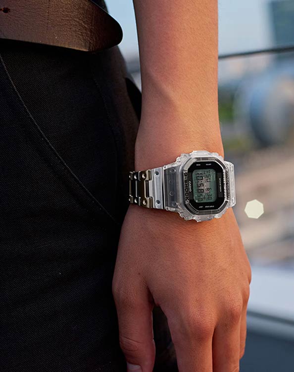 Buy Casio G1440 DWE-5640RX-7DR G-SHOCK Watch in India I Swiss Time 